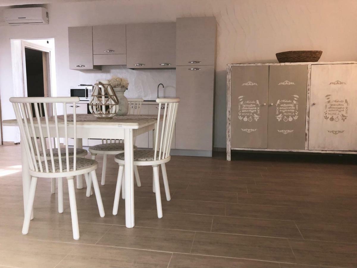 Appartamento Leda Piras Εξωτερικό φωτογραφία